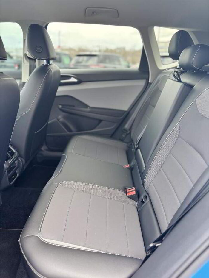 Volkswagen Taos Comfortline 4MOTION - Image 22