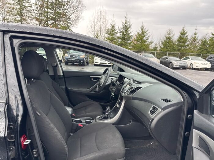Hyundai Elantra SPORT - Image 4