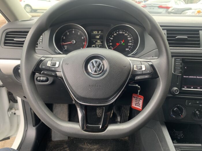Volkswagen Jetta Trendline - Image 16