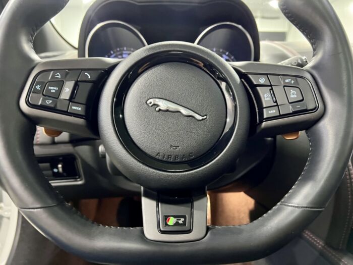 Jaguar F-TYPE V8 R – Image 18