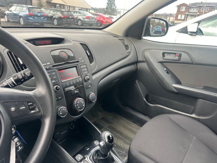 Kia Forte5 LX PLUS - Image 13
