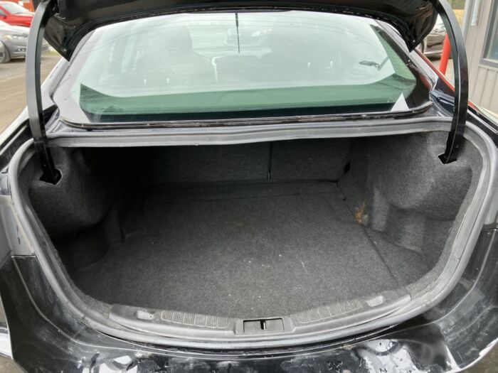 Ford Fusion SE – Image 9