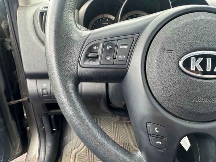 Kia Forte5 LX PLUS - Image 8