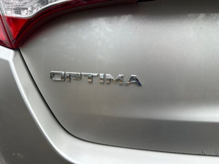 Kia Optima Hybrid EX - Image 6