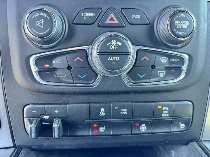RAM 1500 Classic Warlock cabine d'équipe 4x4 caisse de 5 pi 7 po - Image 14
