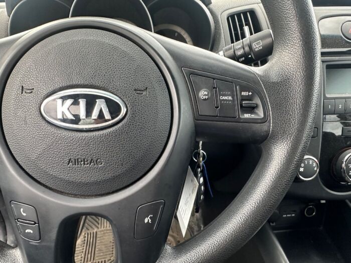 Kia Forte5 LX PLUS - Image 9