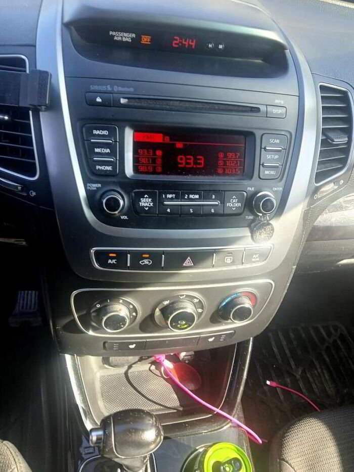 Kia Sorento EX V6 AWD / 7 PASSAGER/JAMAIS ACCIDENTE - Image 10