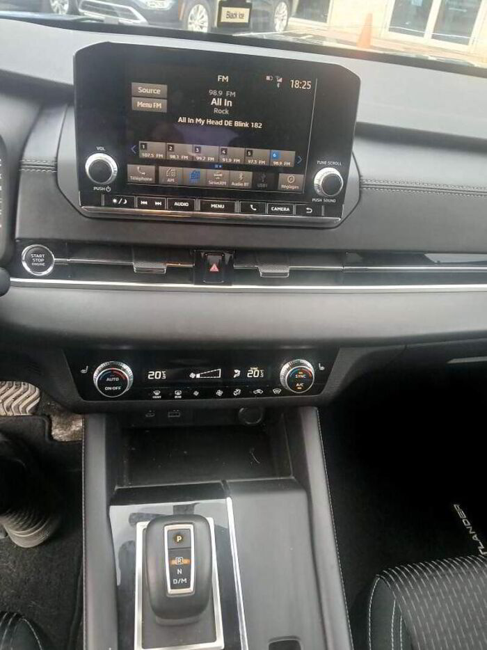 Mitsubishi Outlander ES S-AWC /7 PASSAGER/entre sans clef/BAS MILLAGE – Image 8