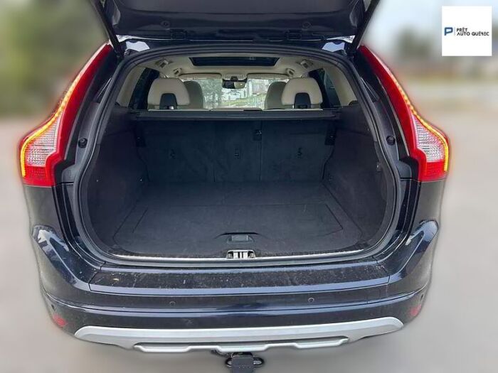 Volvo XC60 T5 Premier Édition spéciale 5 portes TI – Image 7