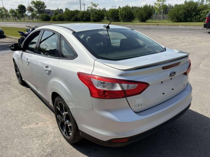 Ford Focus SE – Image 6