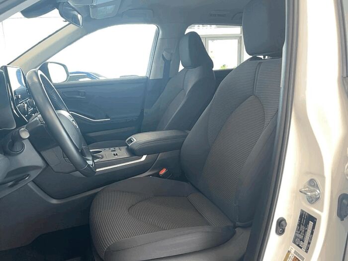 Toyota Highlander LE TI – Image 9