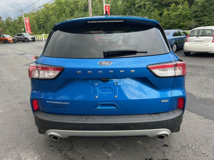 Ford Escape Plug-in Titanium hybride rechargeable – Image 4