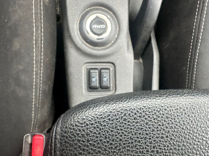 Mitsubishi Outlander SE V6 – Image 15