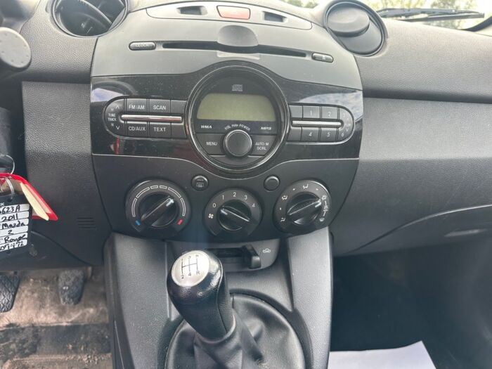 Mazda 2 GX – Image 10