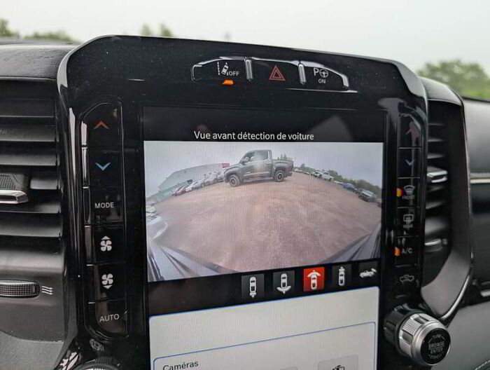 RAM 1500 Limited CREW CAB 4x4 BLUETOOTH TOIT CUIR GPS – Image 19