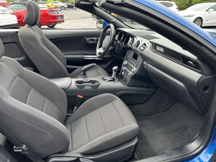 Ford Mustang V6 – Image 8