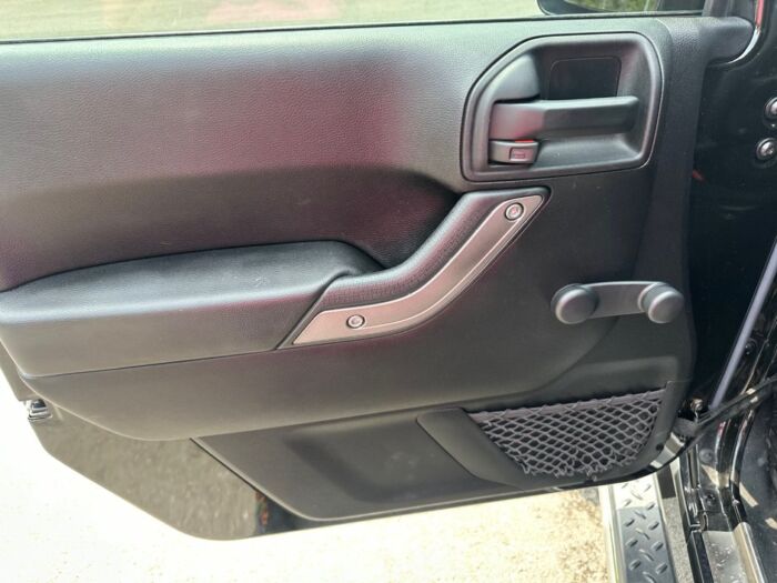 Jeep Wrangler Sport – Image 8