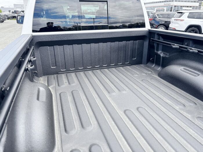 RAM 1500 Big Horn – Image 8
