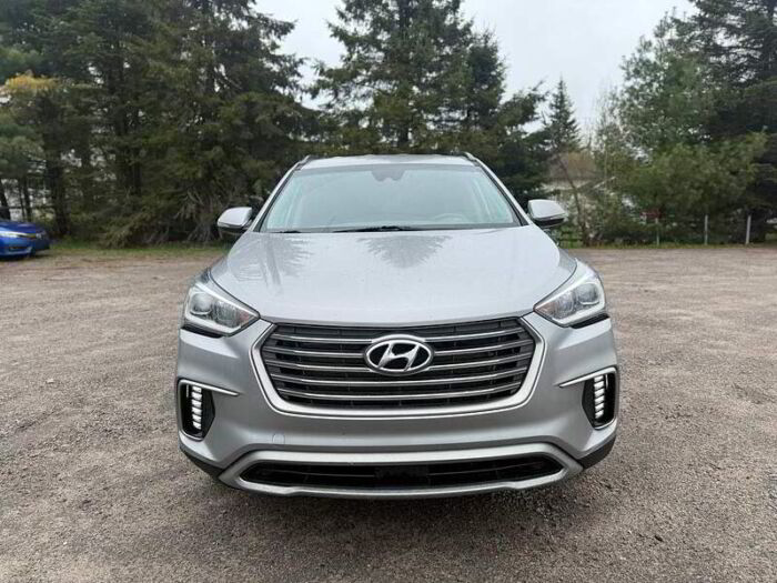 Hyundai Santa Fe XL Preferred TI – Image 9