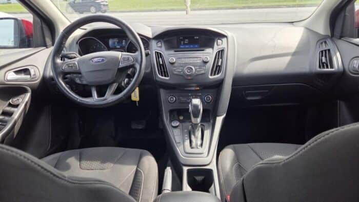 Ford Focus SE – Image 6