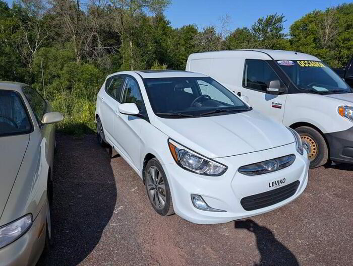 Hyundai Accent SE H.B.BLUETOOTH BAS KILOMÉTRAGE SIÈGES CHAUFFANT – Image 6