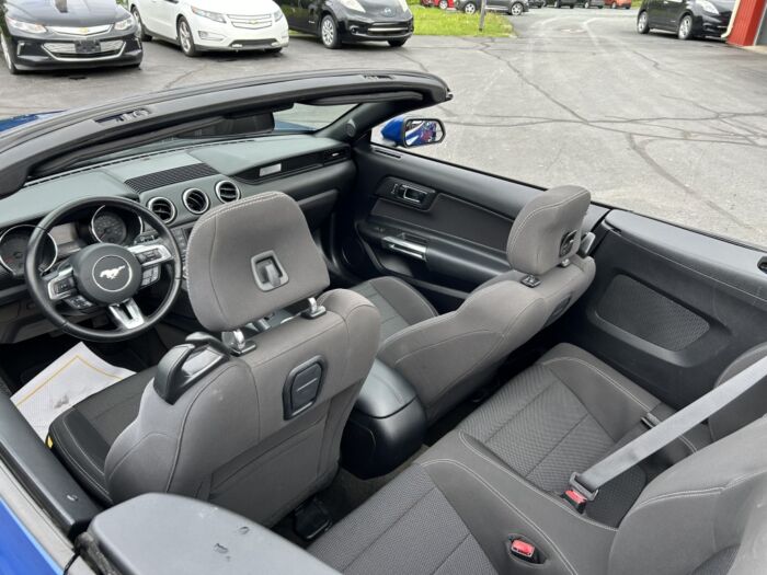 Ford Mustang V6 – Image 5