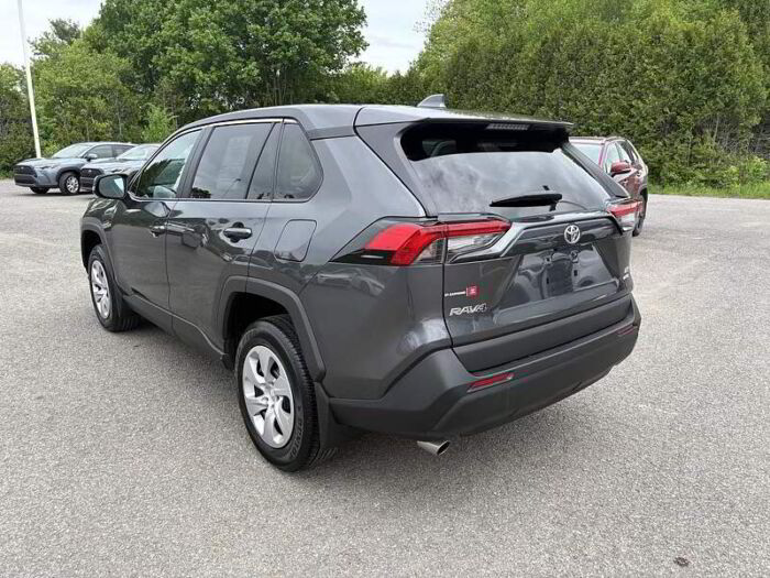 Toyota RAV4 LE AWD – Image 7
