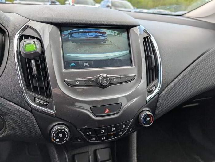 Chevrolet Cruze LT 1.4L 1SD BLUETOOTH CAMÉRA SIÈGES CHAUFFANT – Image 10