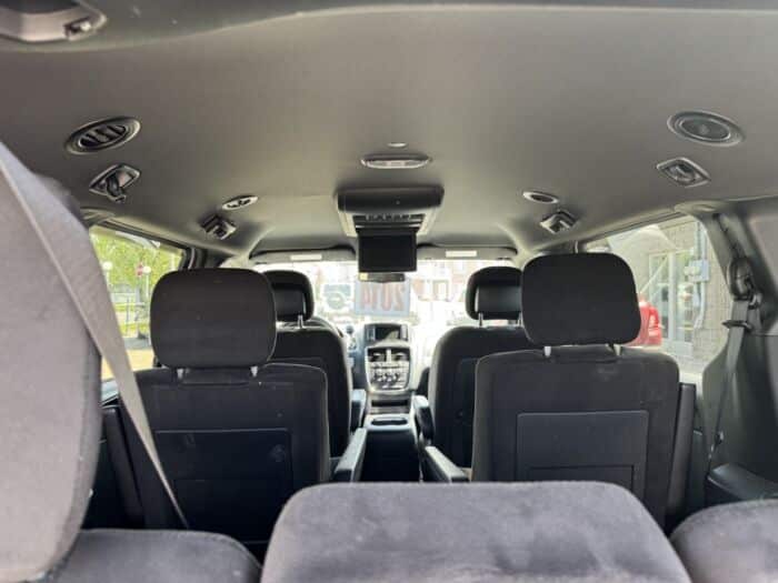 Dodge Grand Caravan SXT – Image 12