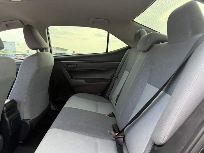 Toyota Corolla Berline 4 portes, boîte manuelle, CE – Image 10