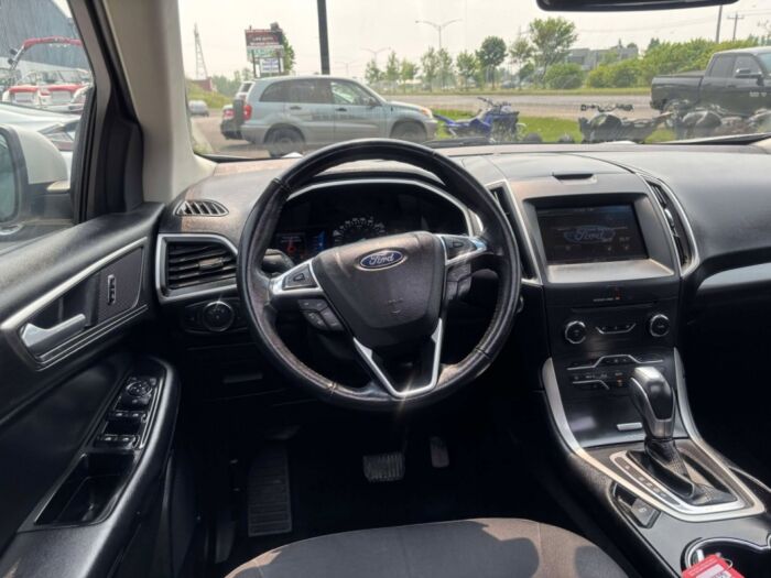 Ford Edge SEL – Image 13