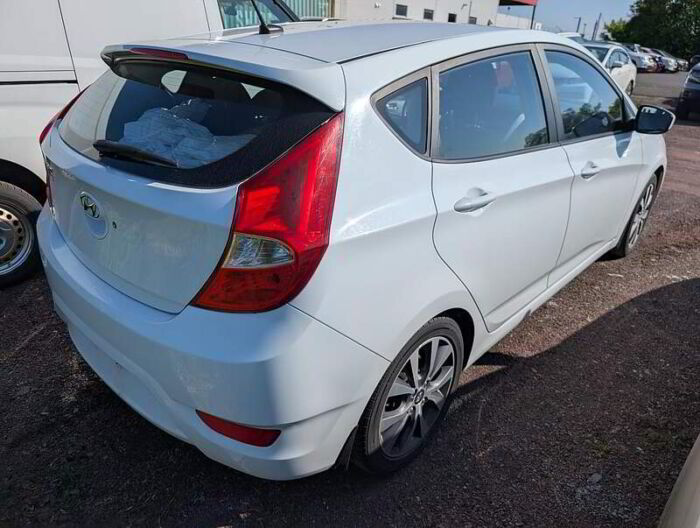 Hyundai Accent SE H.B.BLUETOOTH BAS KILOMÉTRAGE SIÈGES CHAUFFANT – Image 14