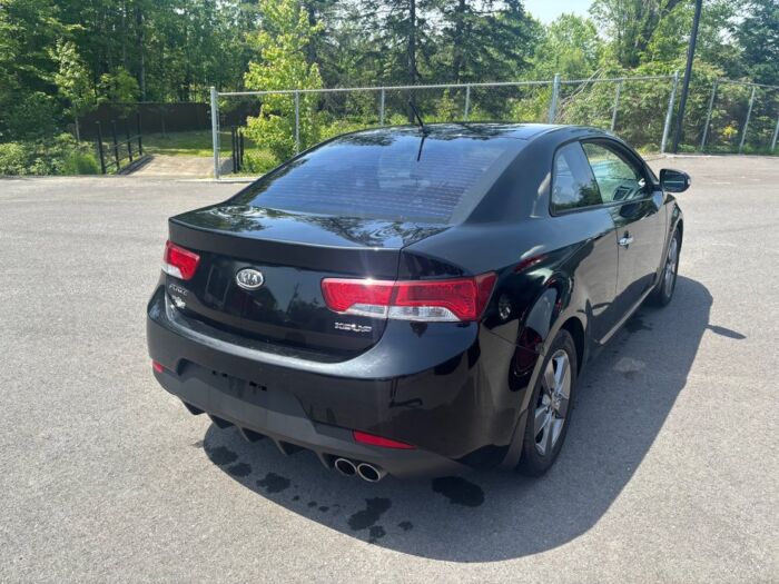 Kia Forte Koup EX - Image 3