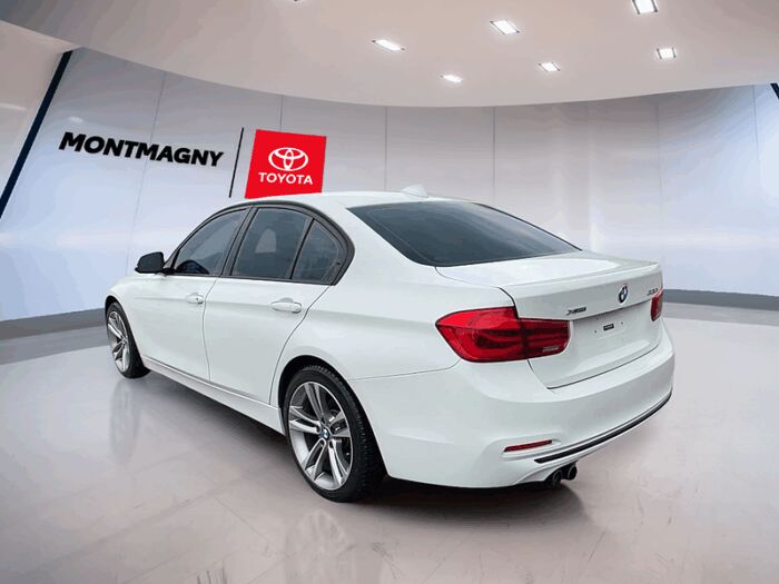 BMW Série 3 330i Xdrive Sedan – Image 5