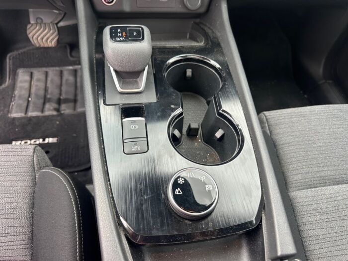 Nissan Rogue SV – Image 16