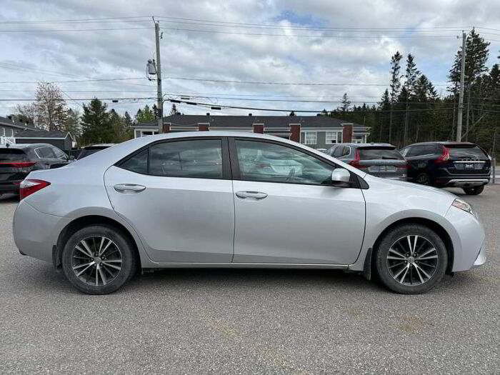 Toyota Corolla LE berline 4 portes CVT – Image 7