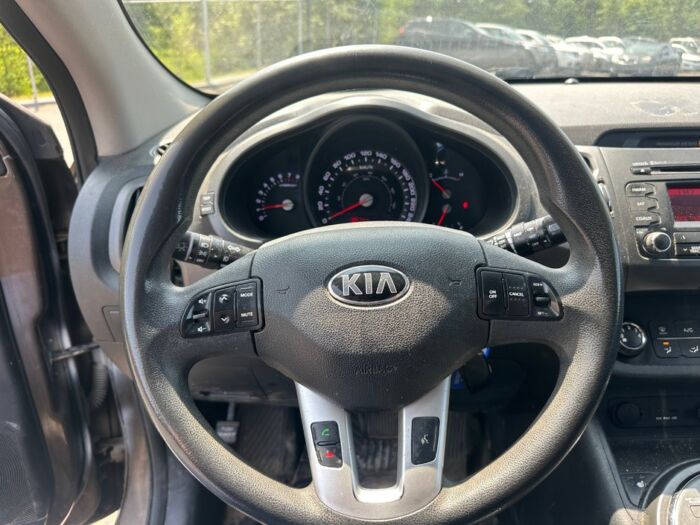 Kia Sportage LX – Image 8