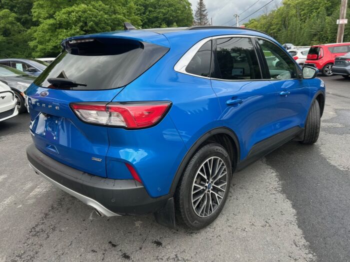 Ford Escape Plug-in Titanium hybride rechargeable – Image 5