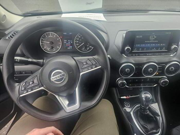 Nissan Sentra S, 6 VITESSES, A/C, DEM A DISTANCE , INSPECTE, – Image 9