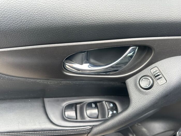 Nissan Rogue S – Image 9