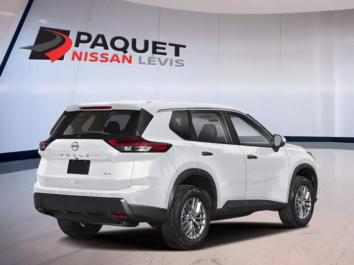 Nissan Rogue N/A - Image 3