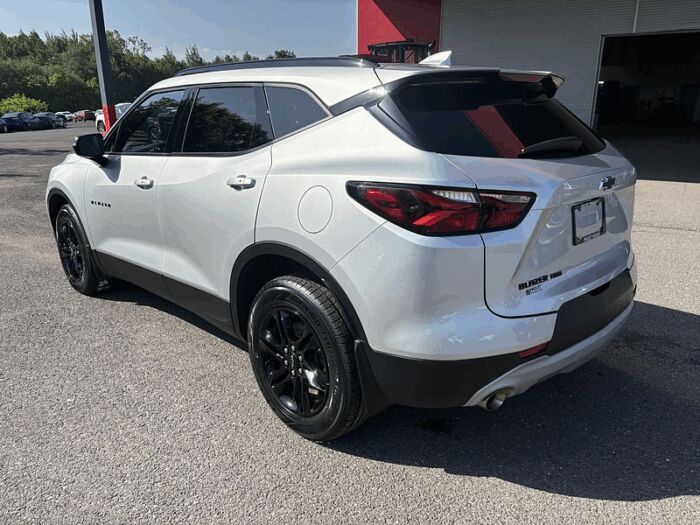 Chevrolet Blazer LT ÉDITION NUIT AWD BLUETOOTH CAMÉRA BAS KILO – Image 5