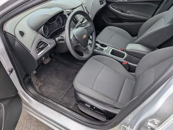 Chevrolet Cruze LT 1.4L 1SD BLUETOOTH CAMÉRA SIÈGES CHAUFFANT – Image 8