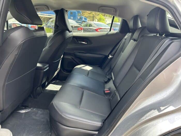 Toyota Prius - – Image 8