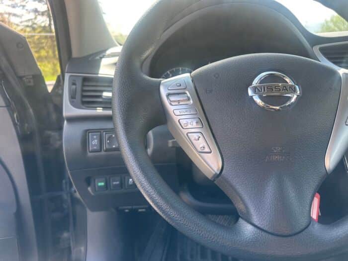 Nissan Sentra S – Image 9