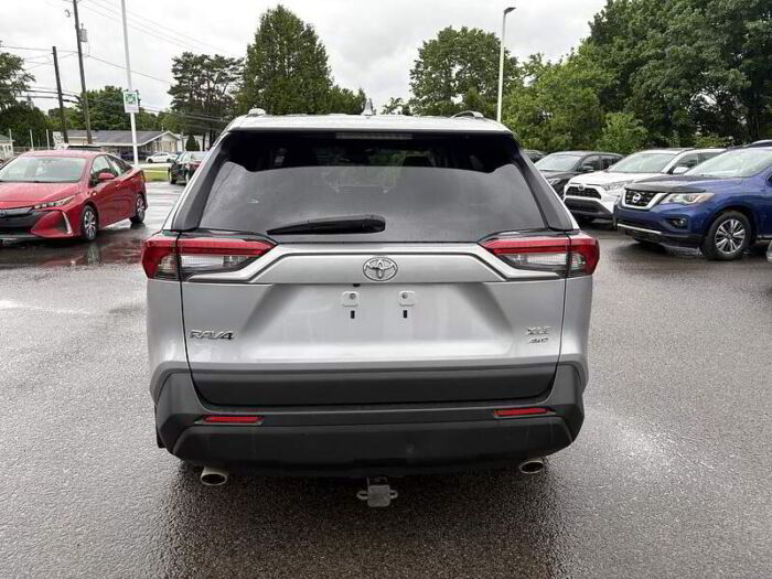 Toyota RAV4 XLE AWD – Image 7