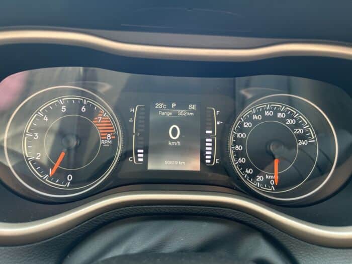 Jeep CHEROKEE Altitude – Image 6