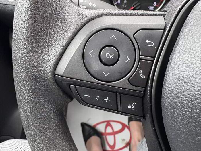 Toyota RAV4 LE AWD - Image 10