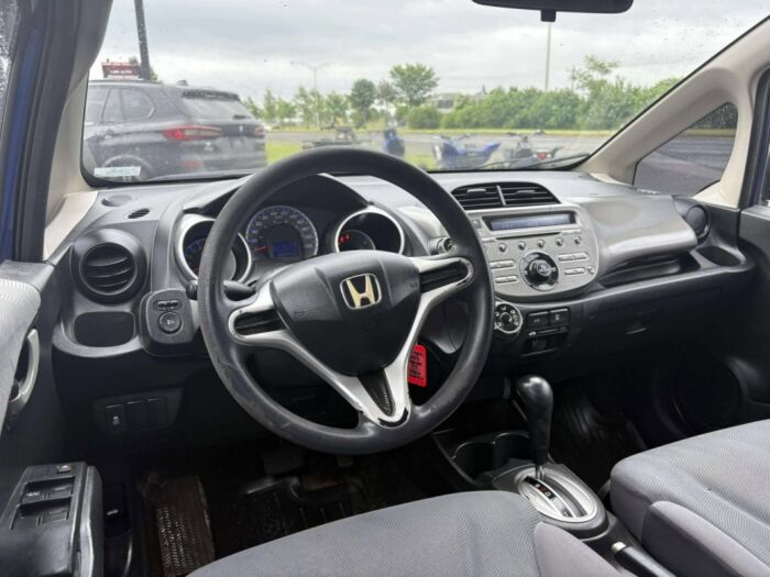Honda Fit DX-A – Image 11