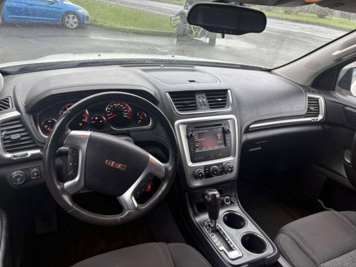 GMC Acadia SLE - Image 13